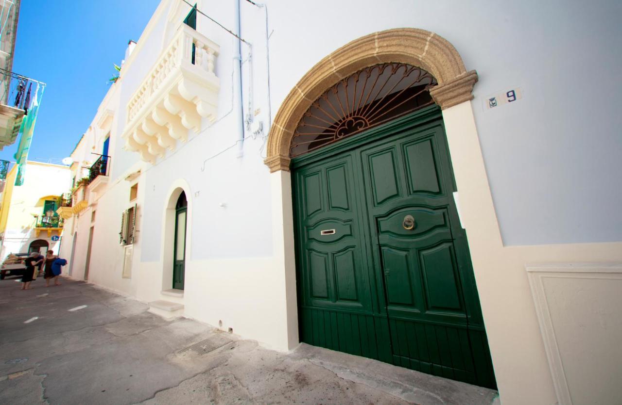 גאליפולי B&B Palazzo Del Capitolo - By I Bastioni San Domenico מראה חיצוני תמונה